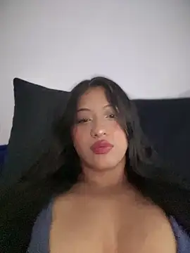 Estefanii- online show from 11/04/25, 10:58