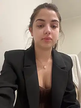 Snapshot of CharleneWoods chatting on 01/21/25, 04:54 CharleneWoods online show from 01/21/25, 04:54