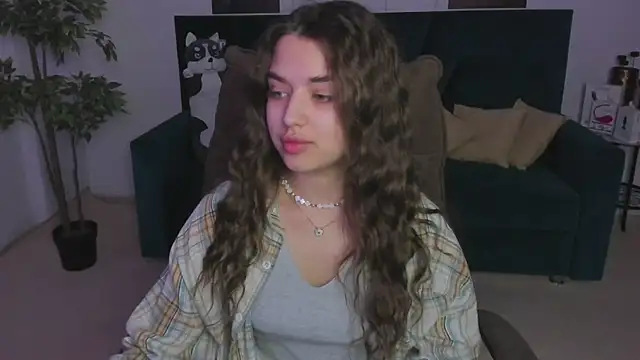 Snapshot of CharleneWoods chatting on 03/11/25, 11:12 CharleneWoods online show from 03/11/25, 11:12