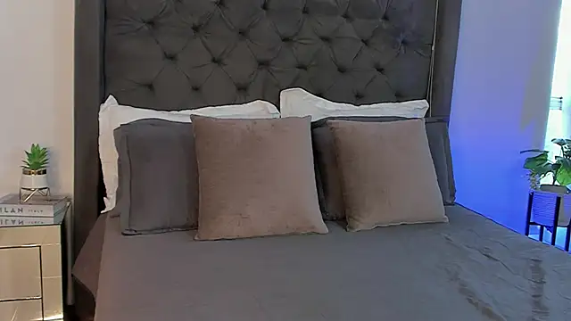 AntonellandJohan online show from 05/24/26, 10:15