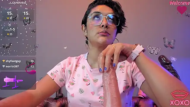 Kaira mosse online show from 01/11/25, 02:15