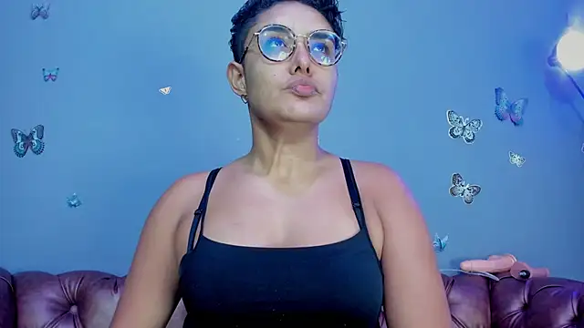 Kaira mosse online show from 11/26/25, 11:55