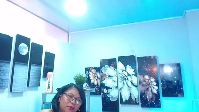 Keilathompson online show from 01/16/25, 03:46