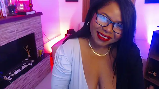 Snapshot of Keilathompson chatting on 06/03/26, 10:29 Keilathompson online show from 06/03/26, 10:29