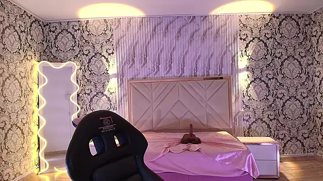 Brendda tay online show from 11/20/25, 09:31