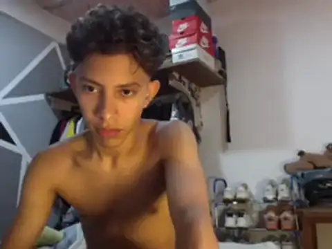 ferchitibellako online show from 12/23/24, 04:22