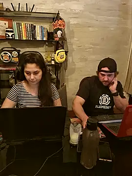 CoelhinhaGostosa online show from 10/24/25, 05:59