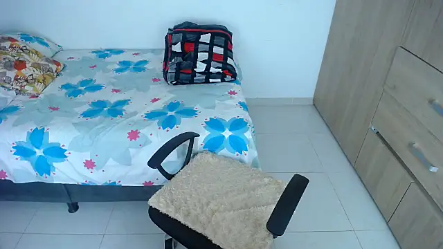 Snapshot of miajoseph_ chatting on 09/30/25, 04:28 miajoseph online show from 09/30/25, 04:28