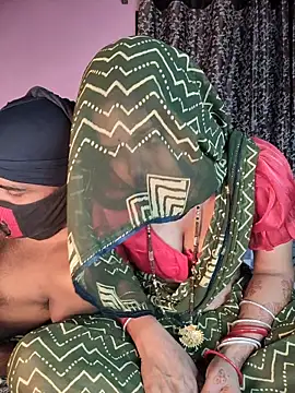 Snapshot of Shivani_Mumbai85 chatting on 10/29/25, 05:36 Shivani Mumbai85 online show from 10/29/25, 05:36