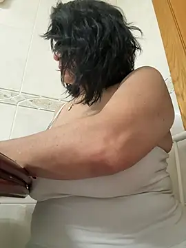 paulinaDiaz1 online show from 02/13/25, 08:34