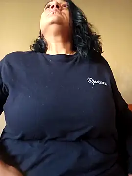 paulinaDiaz1 online show from 11/02/25, 03:25