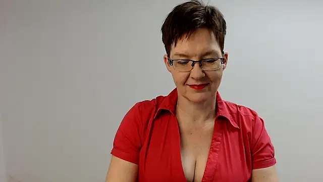 Snapshot of Sofie69Velvet chatting on 02/11/25, 03:18 Sofie69Velvet online show from 02/11/25, 03:18