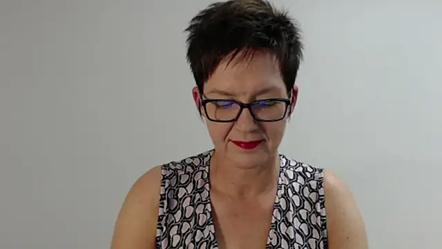 Snapshot of Sofie69Velvet chatting on 09/09/25, 04:17 Sofie69Velvet online show from 09/09/25, 04:17