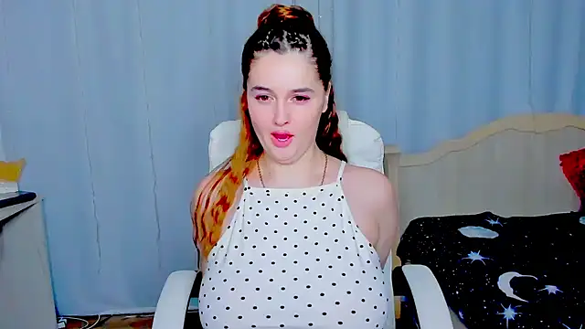 Nika tailor online show from 12/03/24, 10:17