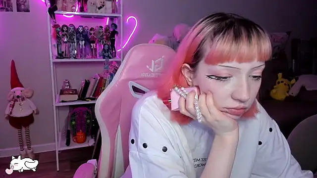 SweetieMollyy online show from 11/01/25, 01:24