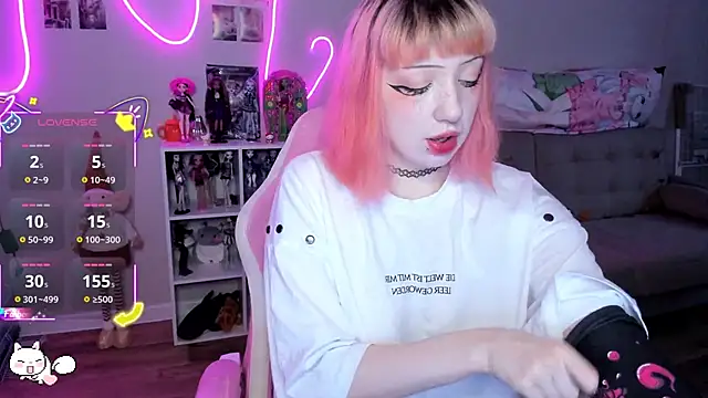 SweetieMollyy online show from 11/07/25, 10:59