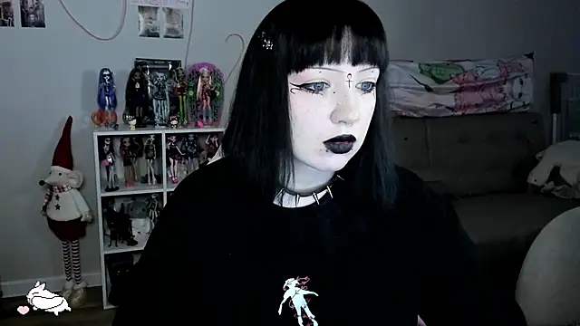 SweetieMollyy online show from 11/18/25, 09:03