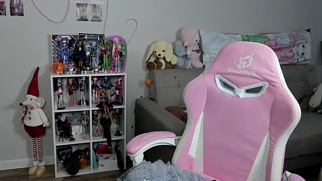 SweetieMollyy online show from 11/21/25, 10:03