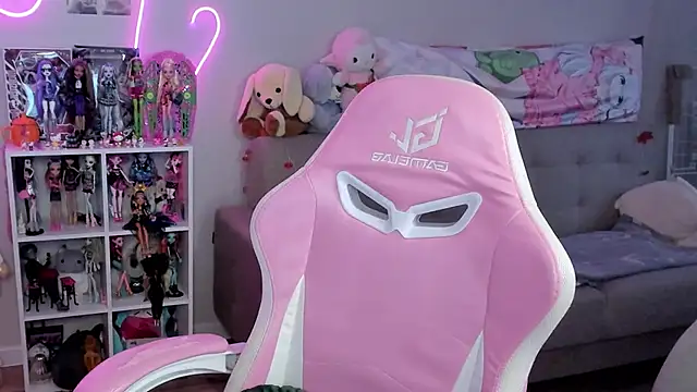 SweetieMollyy online show from 12/03/25, 10:13