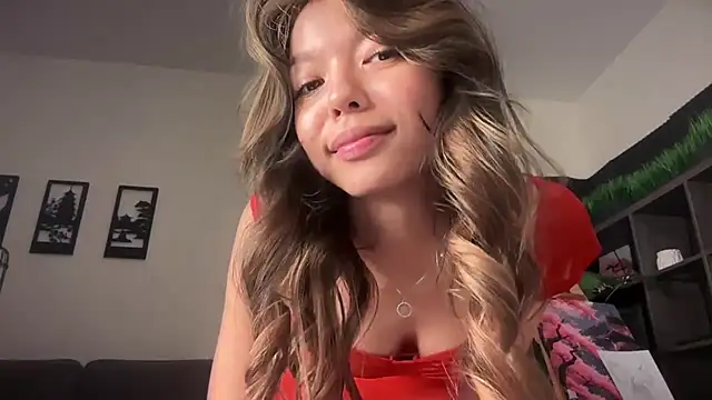 Snapshot of DesiredHoney chatting on 09/21/25, 04:52 DesiredHoney online show from 09/21/25, 04:52