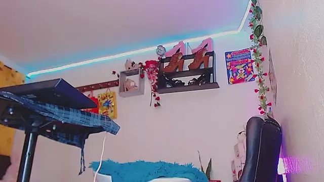  Fernanda Sanchez online show from 12/02/24, 01:58