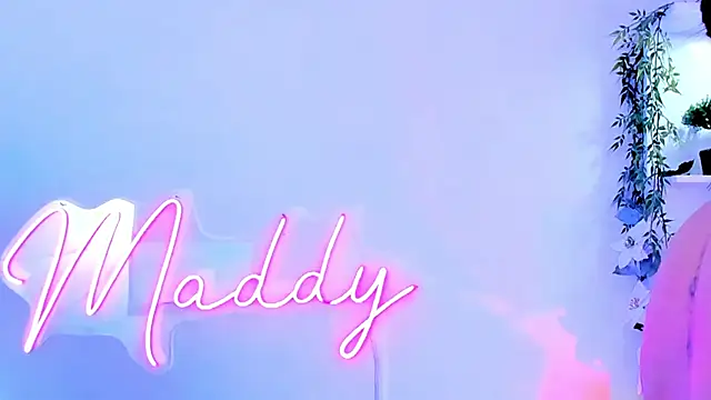 Snapshot of MaddyParisi chatting on 02/05/25, 01:47 MaddyParisi online show from 02/05/25, 01:47