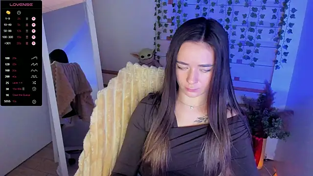 Snapshot of Bella_XO chatting on 09/28/25, 07:03 Bella XO online show from 09/28/25, 07:03