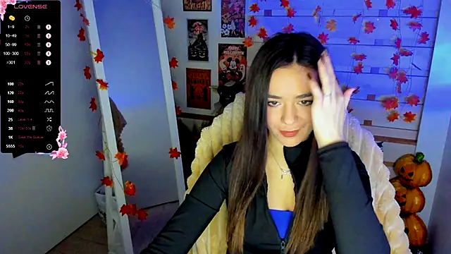 Snapshot of Bella_XO chatting on 10/23/25, 06:56 Bella XO online show from 10/23/25, 06:56