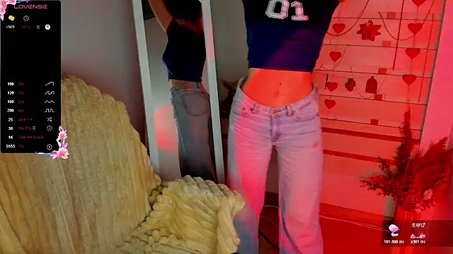 Snapshot of Bella_XO chatting on 02/04/26, 08:42 Bella XO online show from 02/04/26, 08:42