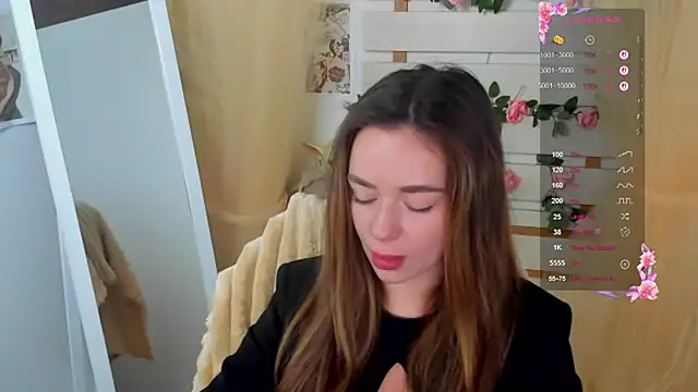 Snapshot of Bella_XO chatting on 06/18/26, 06:57 Bella XO online show from 06/18/26, 06:57