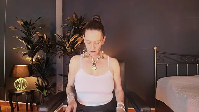 LeanaMature online show from 03/06/25, 08:05