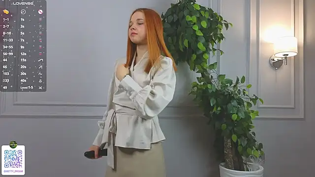 OdetteHarwick online show from 01/02/25, 07:12