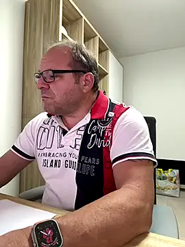 coupleLatinaLovers online show from 09/26/25, 05:22