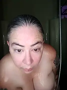 Snapshot of GraceHenderson chatting on 09/25/25, 07:50 GraceHenderson online show from 09/25/25, 07:50