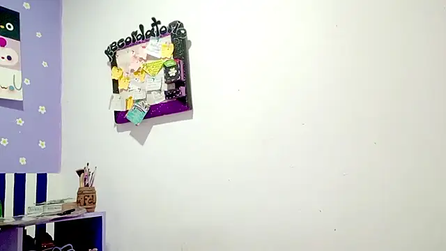 PetiteIvoryQueen19 online show from 07/25/26, 05:38