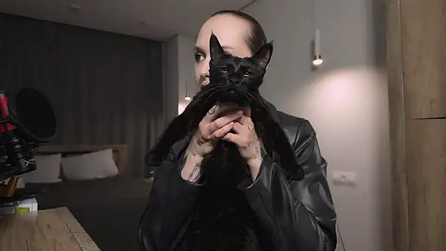 vinylstore online show from 05/30/26, 04:37