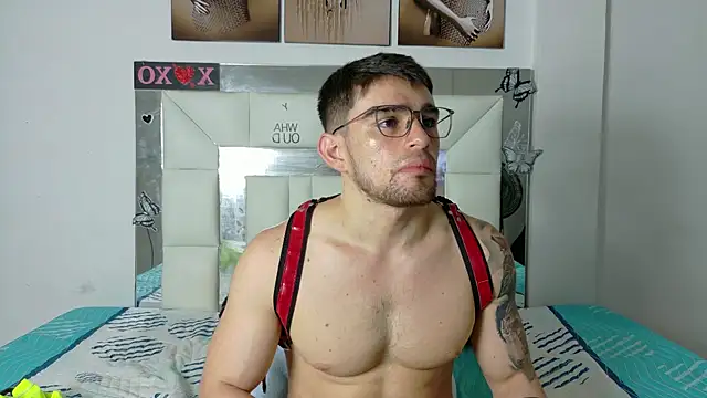 Sexy Alejandro  online show from 12/10/24, 03:22