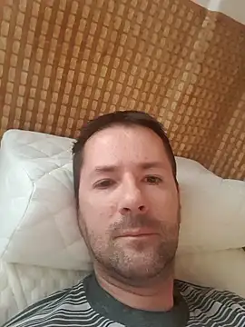 riskybusiness9090 online show from 11/02/25, 06:38