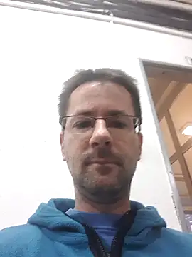 riskybusiness9090 online show from 11/13/25, 06:01