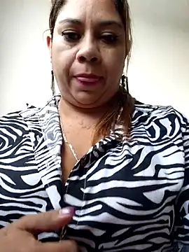 Laura-Hernandez online show from 02/09/26, 03:16
