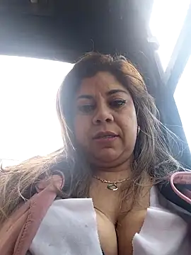 Laura-Hernandez online show from 07/25/26, 03:53