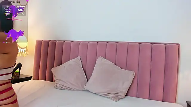 Snapshot of Stefyrossy chatting on 10/21/25, 02:18 Stefyrossy online show from 10/21/25, 02:18