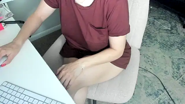 bigb00tyjudyyX online show from 05/19/26, 04:13