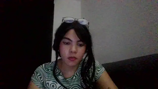 Kiri Cutee online show from 02/01/25, 06:00