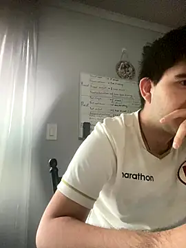 Snapshot of Yann_18 chatting on 09/25/25, 12:36 Yann 18 online show from 09/25/25, 12:36