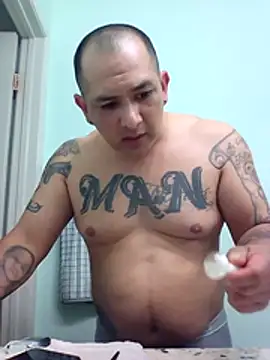 NewKing100 online show from 10/17/25, 05:32