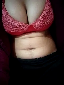 Snapshot of Shanvi_Tyagi chatting on 12/05/24, 01:36 Shanvi Tyagi online show from 12/05/24, 01:36