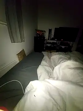 HE-M123 online show from 10/13/25, 11:49