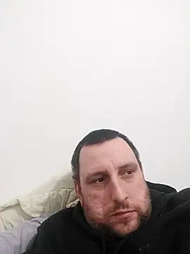 HE-M123 online show from 10/18/25, 07:47