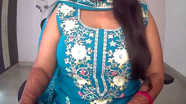 Swetaa  online show from 10/12/25, 05:17